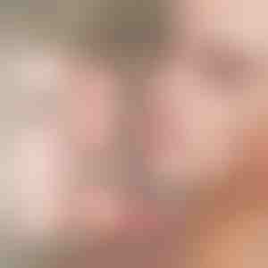 Collagen Boosting Moisture Balm Stick | BLOOMSTICK