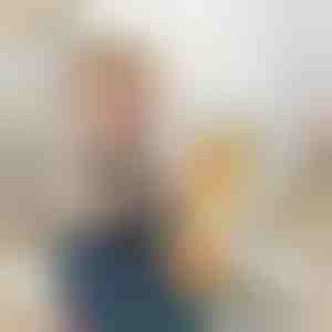 Interaktive Plüschgiraffe | GIRADANCE